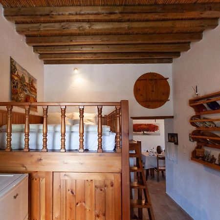 Batu Vacation House Monólithosz Kültér fotó