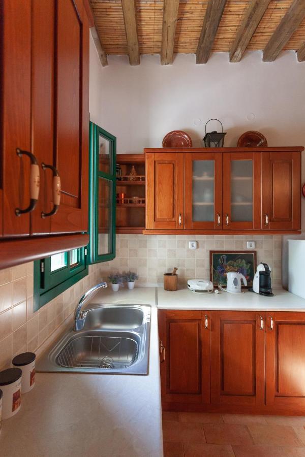 Batu Vacation House Monólithosz Kültér fotó